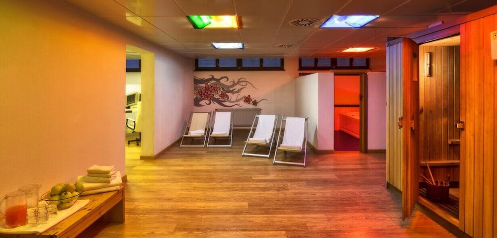 Hotel Club Regina E Fassa Mazzin Eksteriør bilde