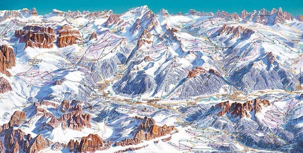 Hotel Club Regina E Fassa Mazzin Eksteriør bilde