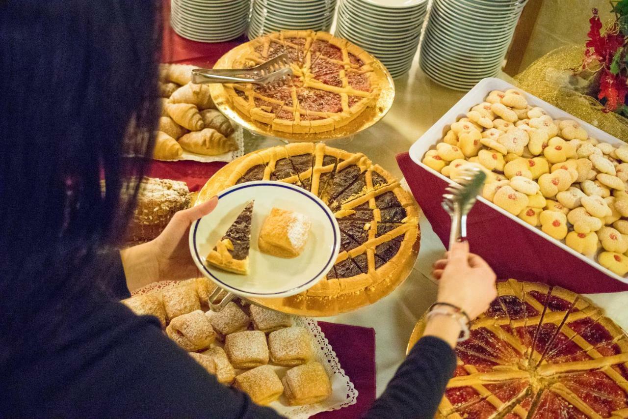 Hotel Club Regina E Fassa Mazzin Eksteriør bilde